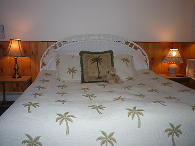 king bed in room 4